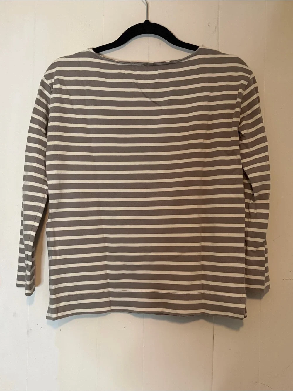 Everlane Women’s Gray & bone Striped 3/4 Sleeve Tee